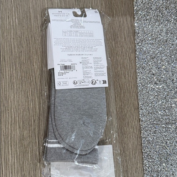ALO Unisex Throwback Sock - Athletic Heather Grey WHITE NWT - Picture 2 of 3